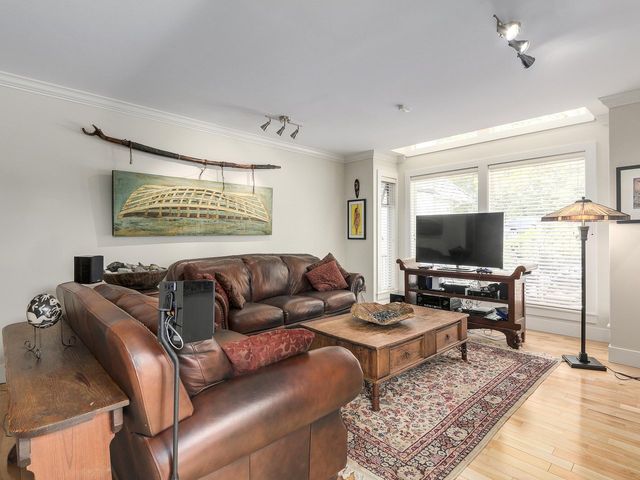 65020 at 795 St. James Road E, North Vancouver