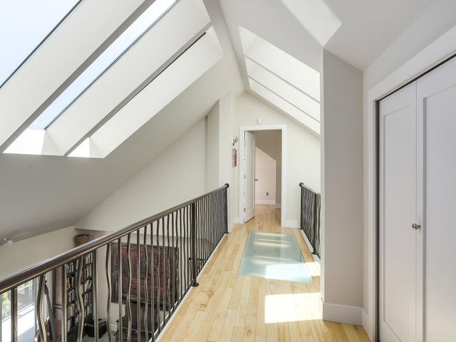 65029 at 795 St. James Road E, North Vancouver