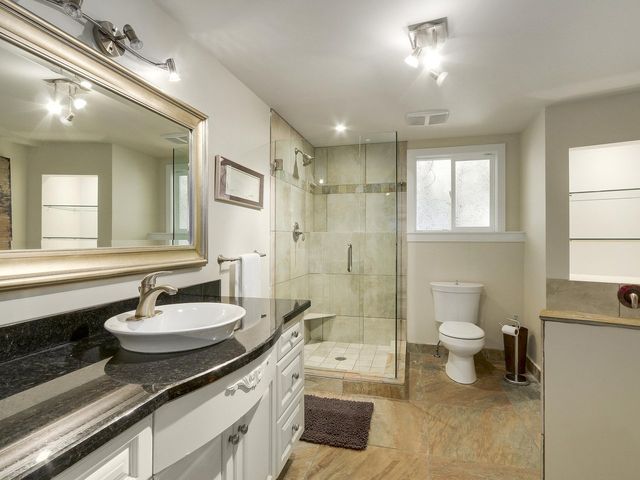 65047 at 795 St. James Road E, North Vancouver