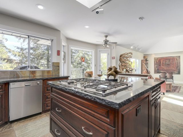 65065 at 795 St. James Road E, North Vancouver