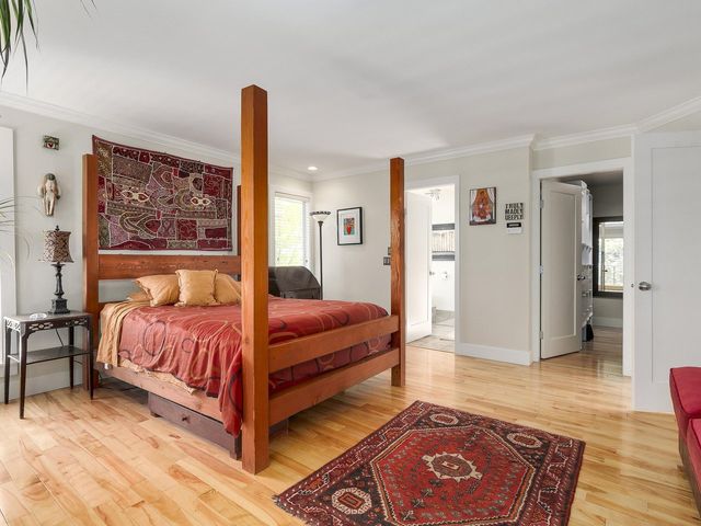 65071 at 795 St. James Road E, North Vancouver