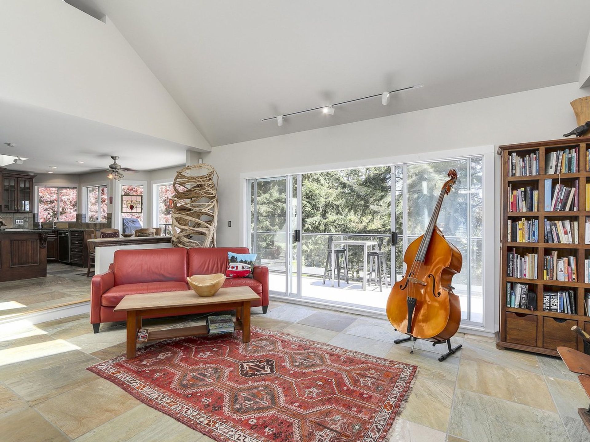 65005 at 795 St. James Road E, North Vancouver