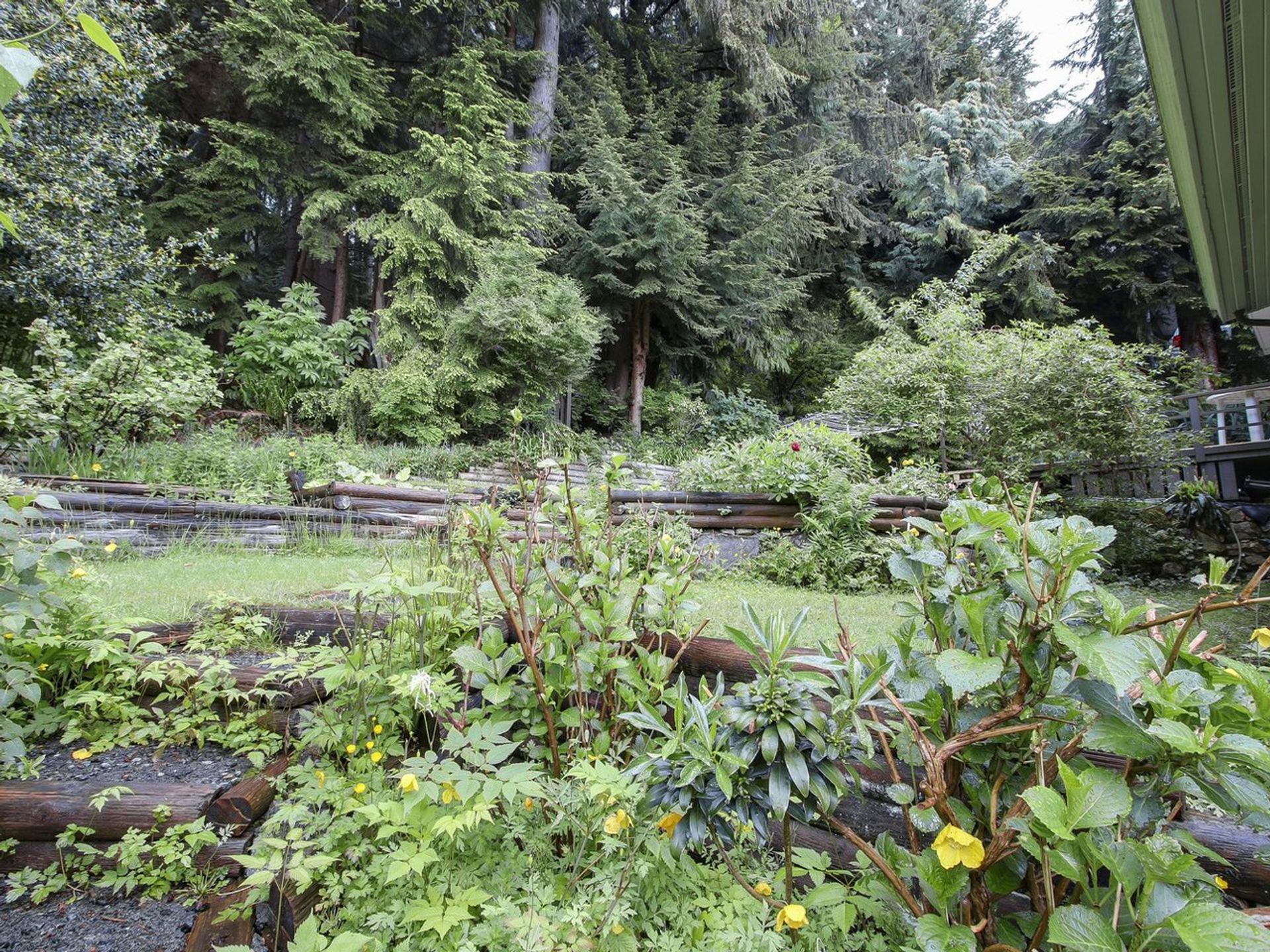 65440 at 4828 Skyline Drive, North Vancouver