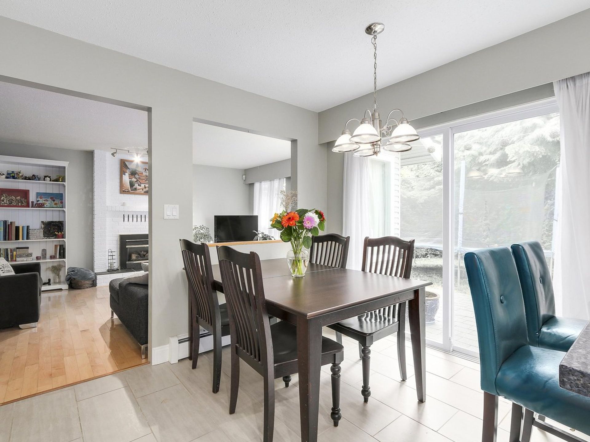 65611 at 5634 Honeysuckle Place, North Vancouver