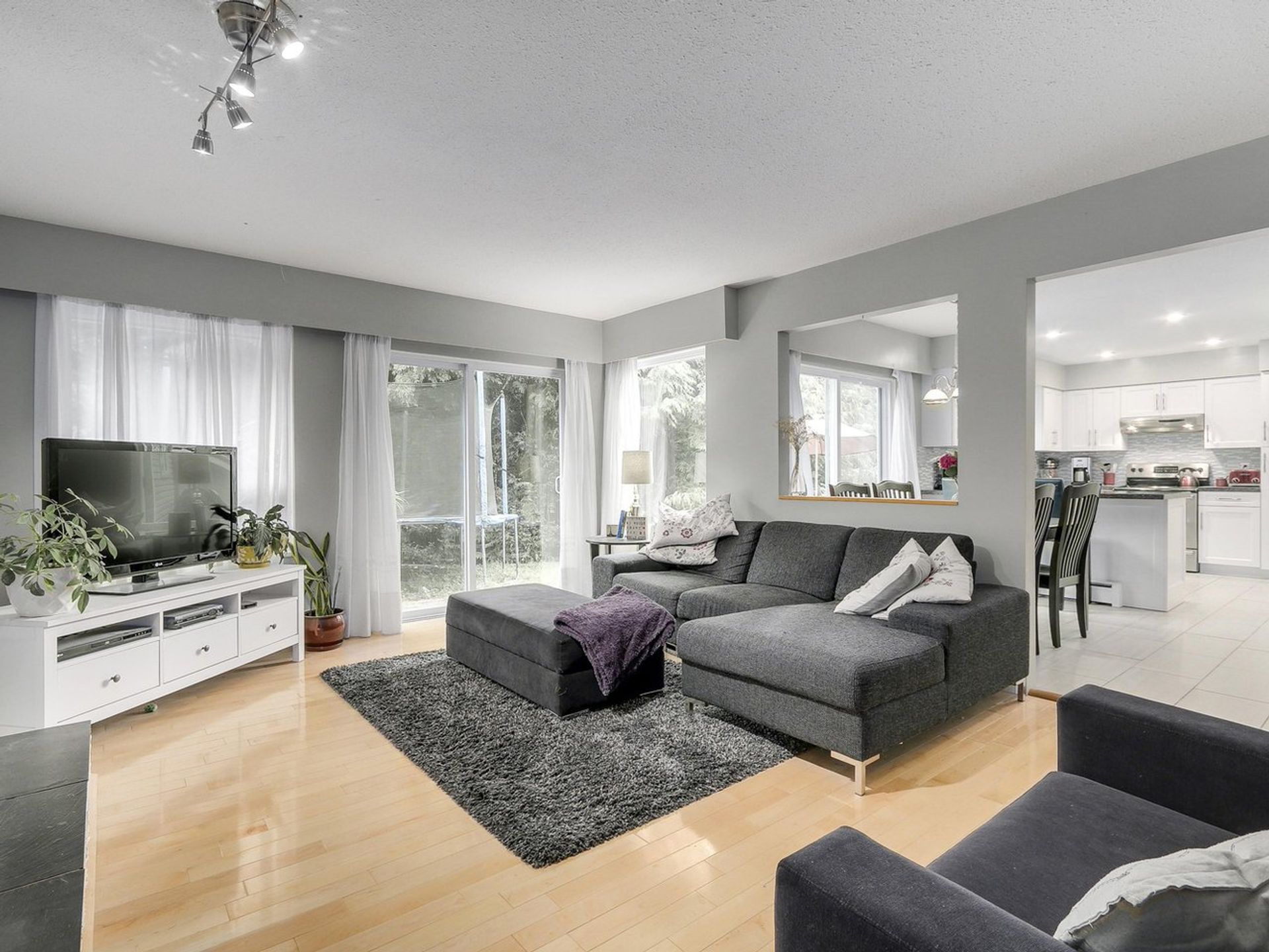 65617 at 5634 Honeysuckle Place, North Vancouver