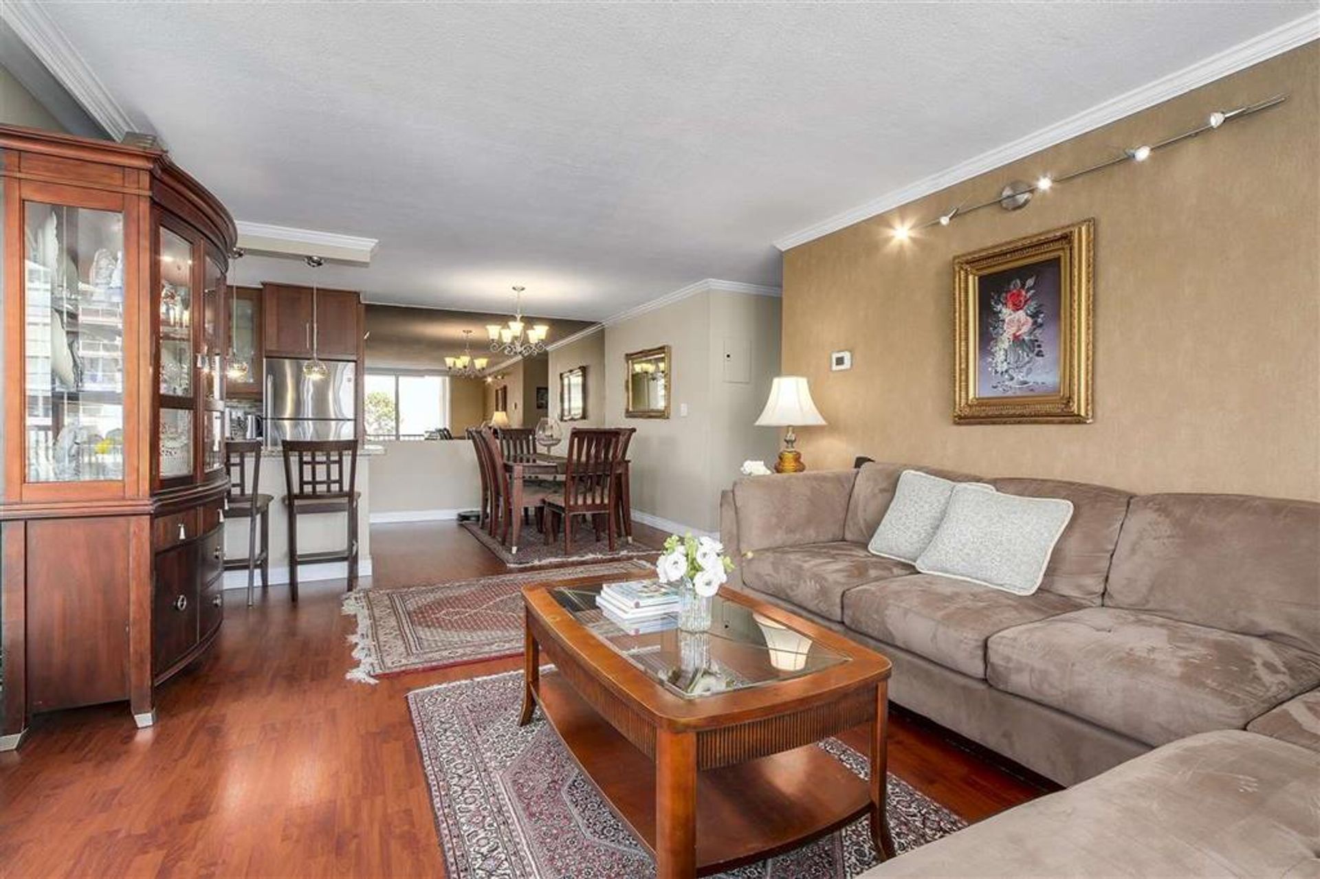 65798 at 603 - 540 Lonsdale Avenue, North Vancouver