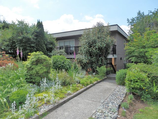 65838 at 5 - 137 5th Street E, North Vancouver