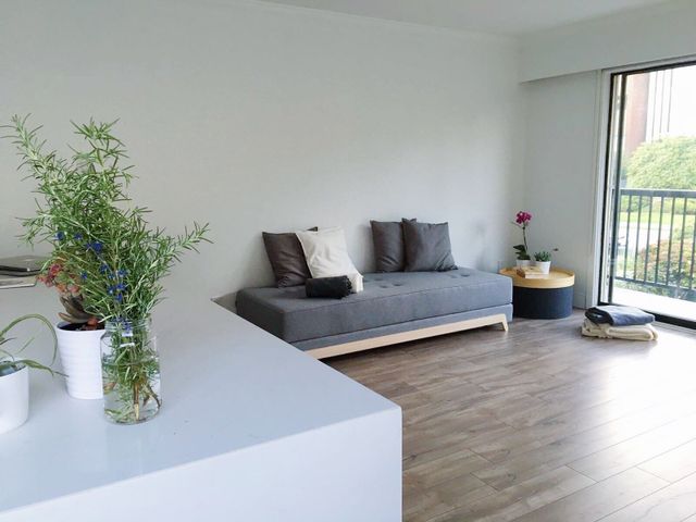 65844 at 5 - 137 5th Street E, North Vancouver