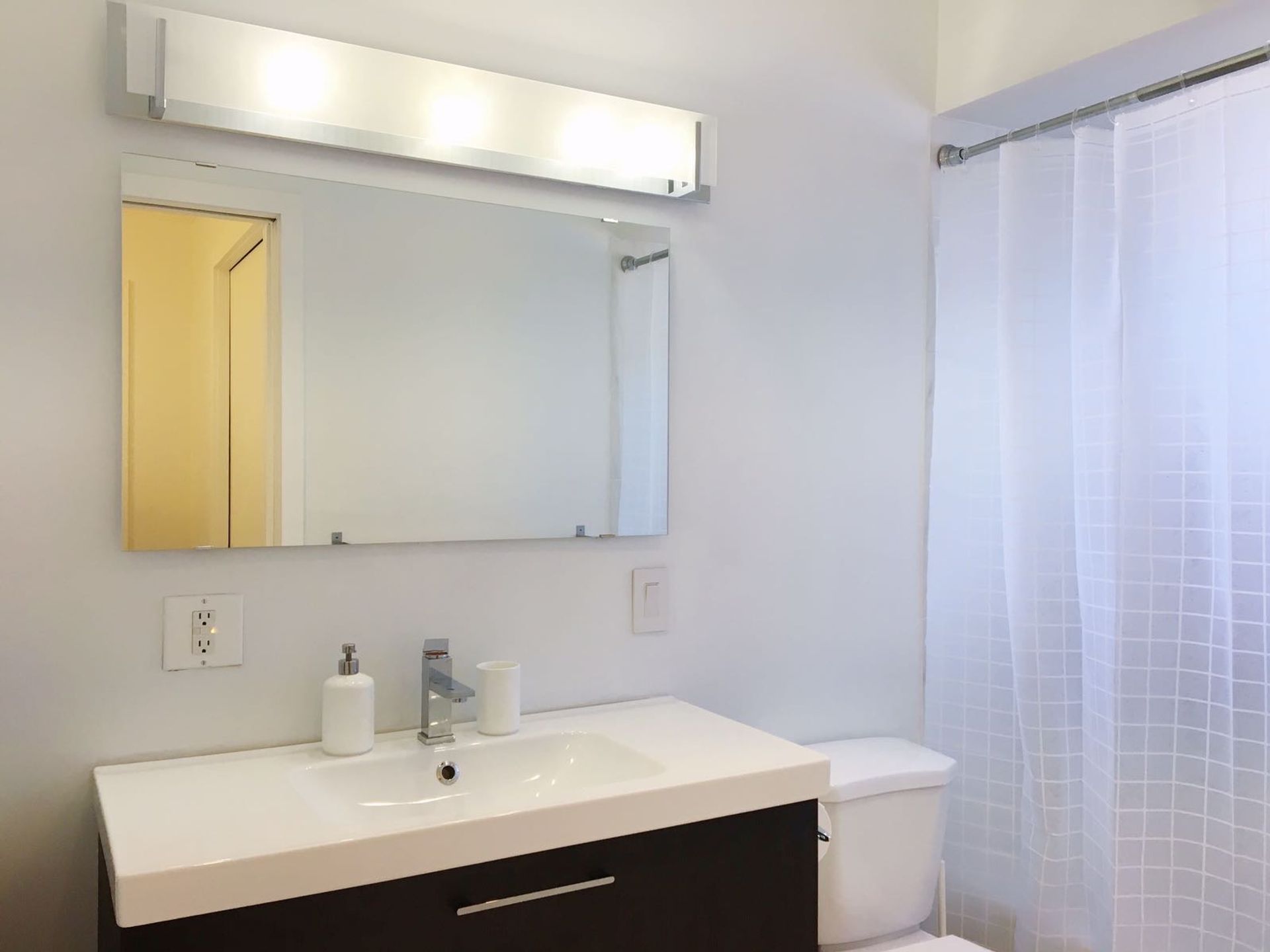 65865 at 5 - 137 5th Street E, North Vancouver