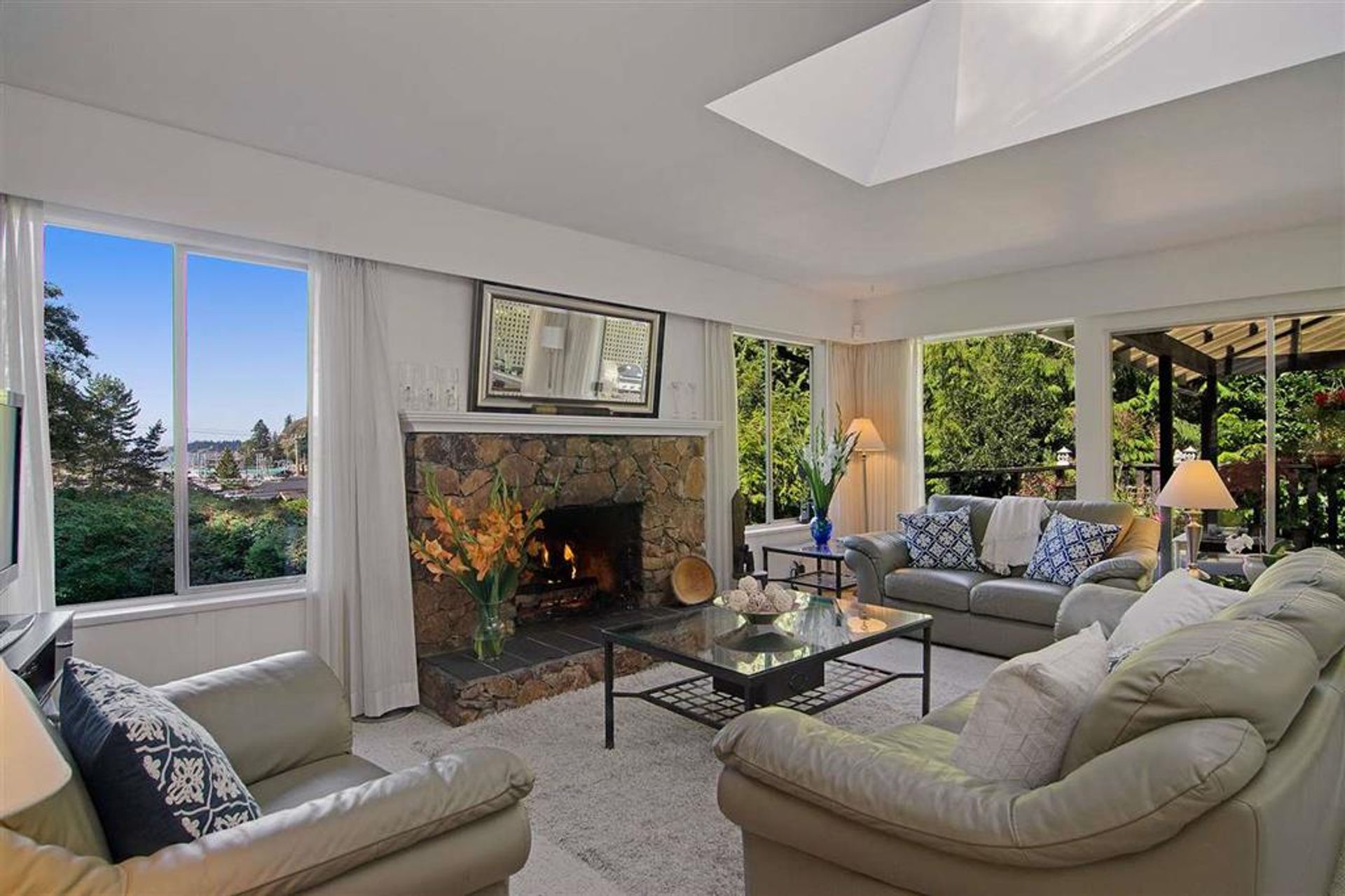 66030 at 5767 Primrose Place, West Vancouver