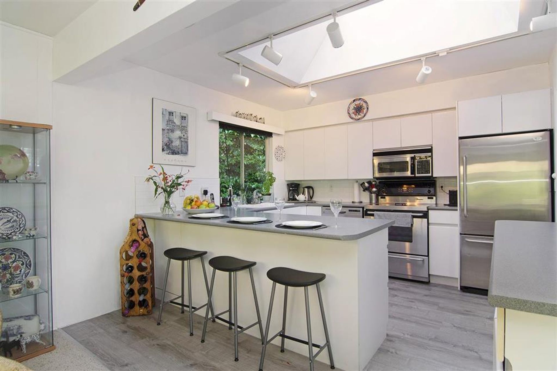 66039 at 5767 Primrose Place, West Vancouver