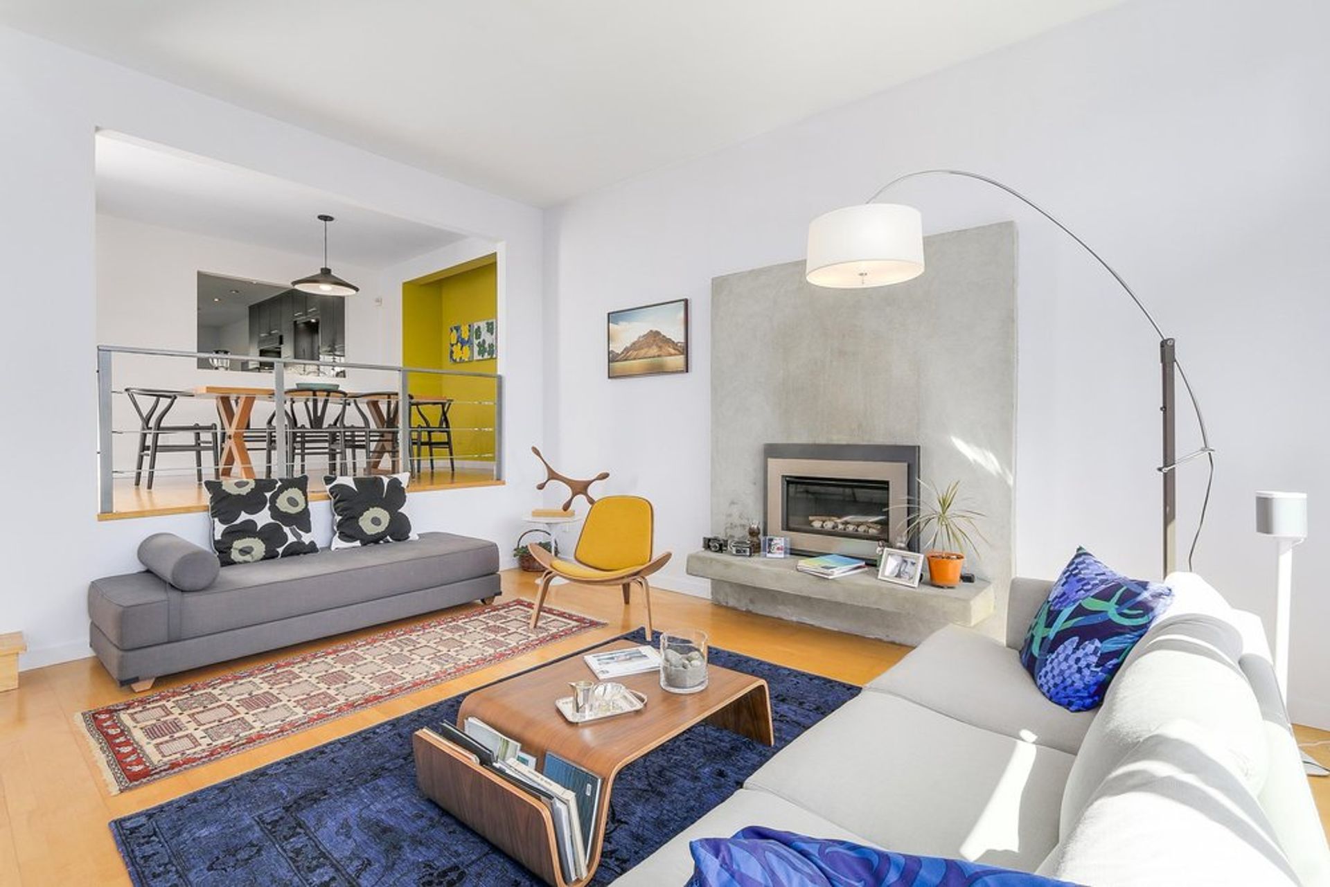 66110 at 256 5th Street W, North Vancouver