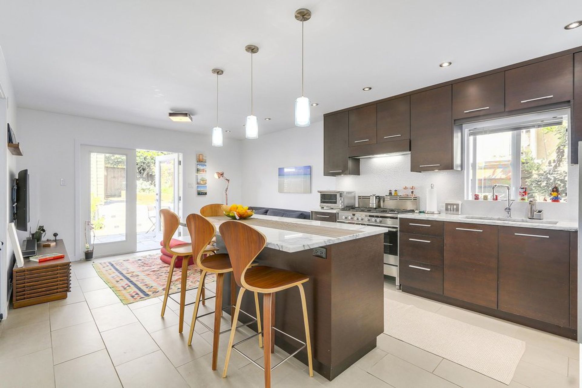 66119 at 256 5th Street W, North Vancouver