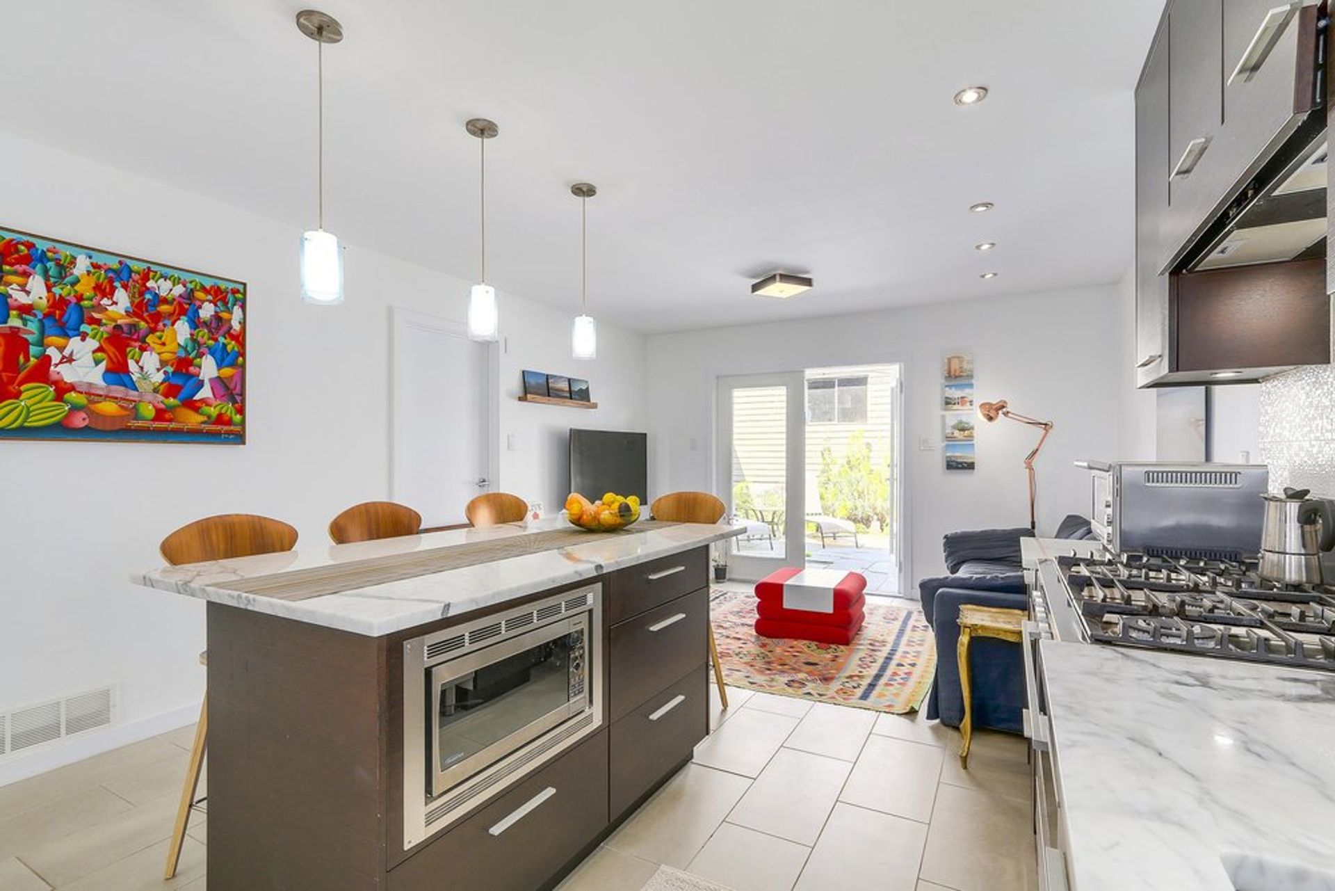 66125 at 256 5th Street W, North Vancouver