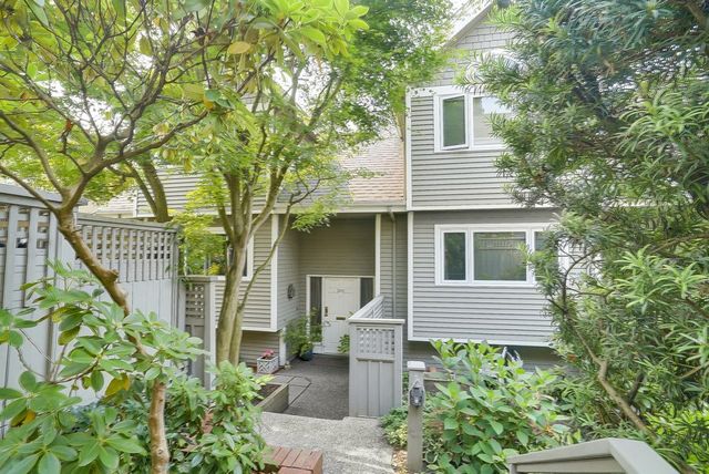 66325 at 223 Keith Road E, North Vancouver