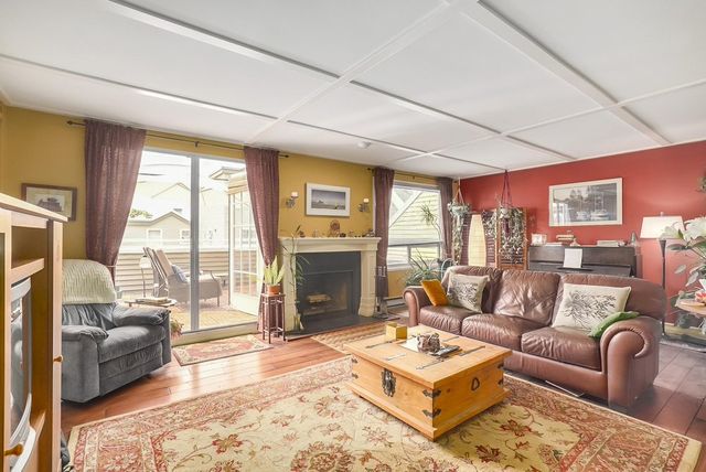 66343 at 223 Keith Road E, North Vancouver