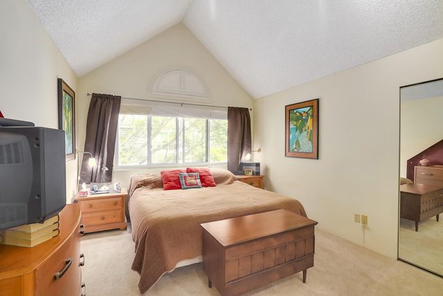 66361 at 223 Keith Road E, North Vancouver