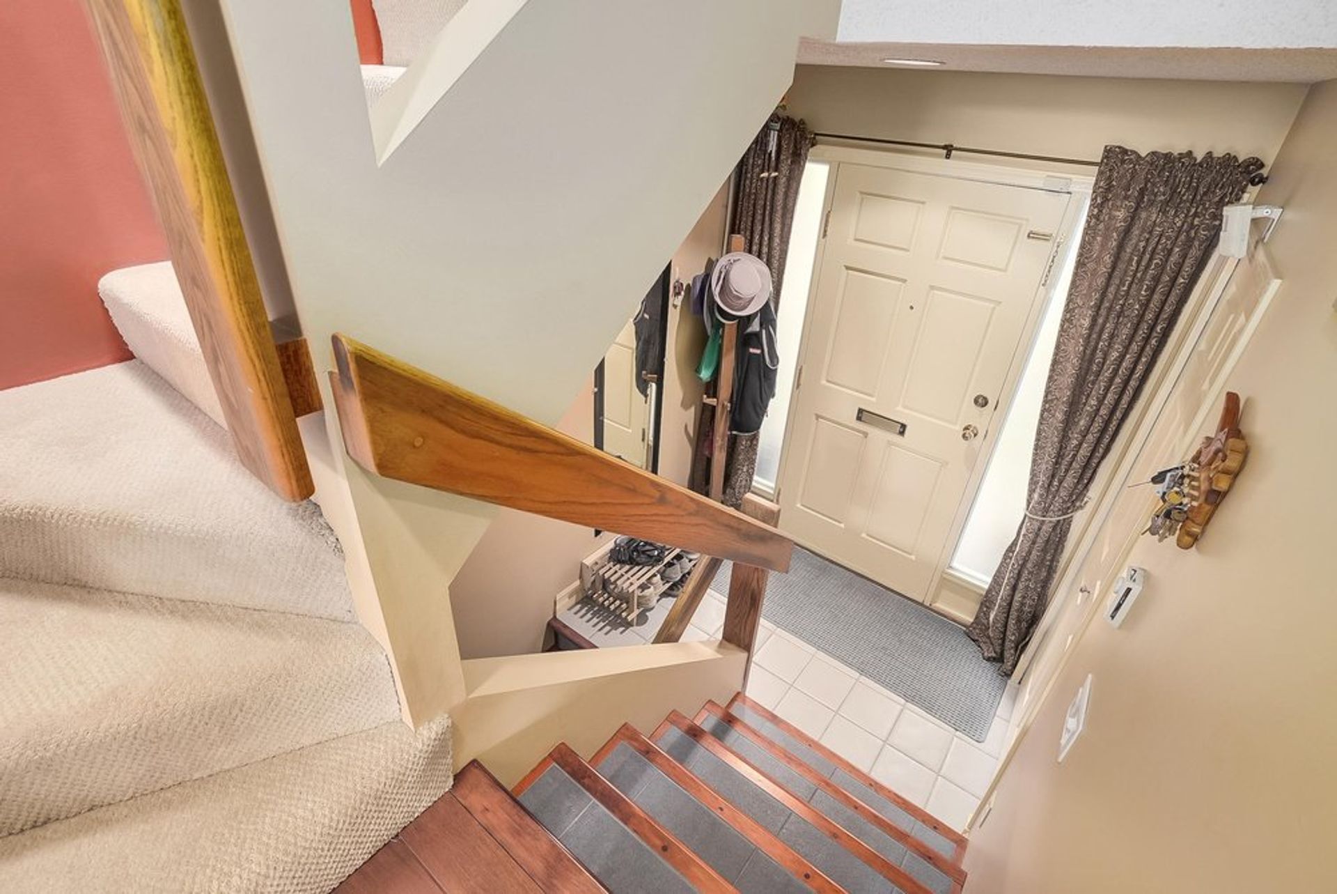 66331 at 223 Keith Road E, North Vancouver