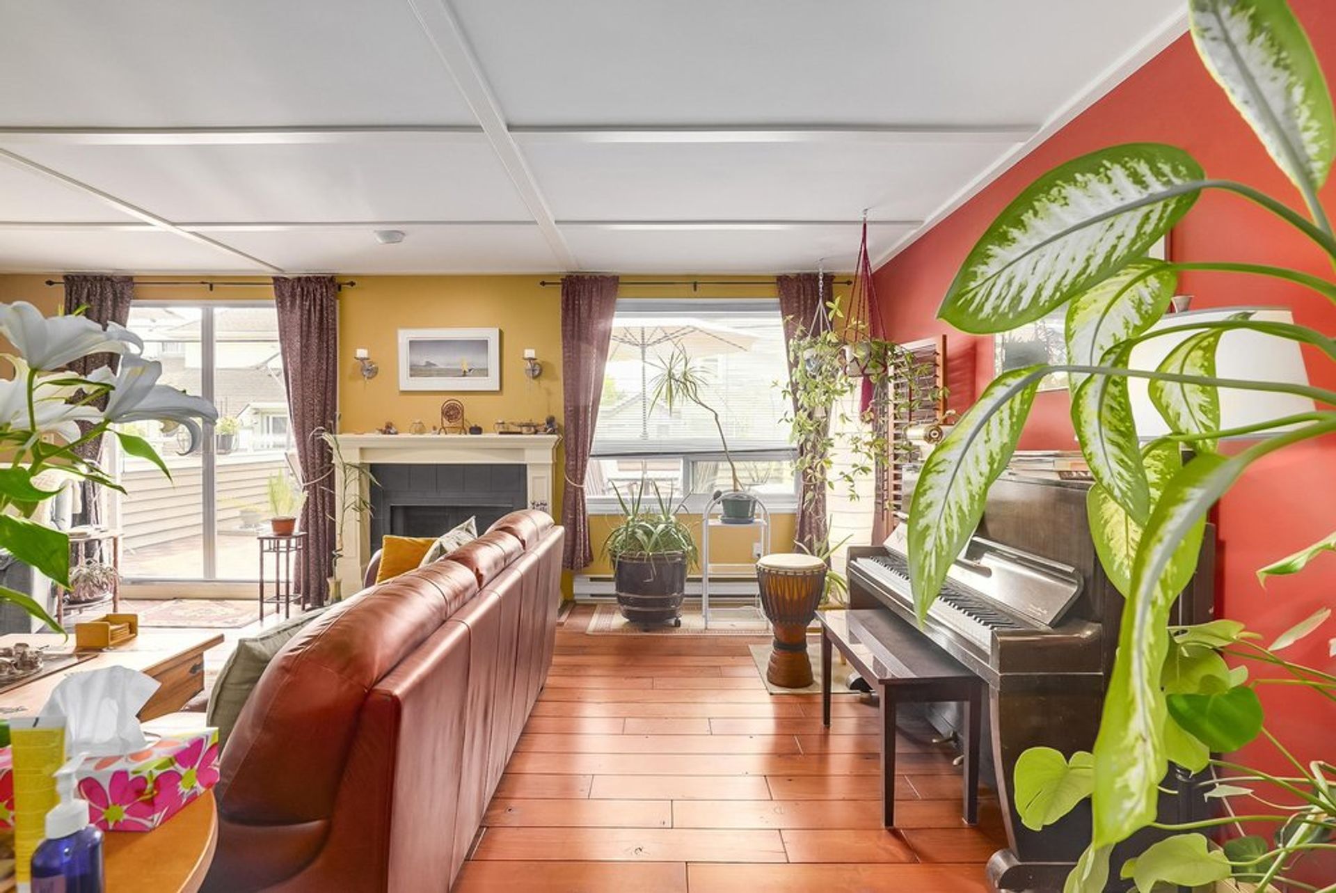 66334 at 223 Keith Road E, North Vancouver