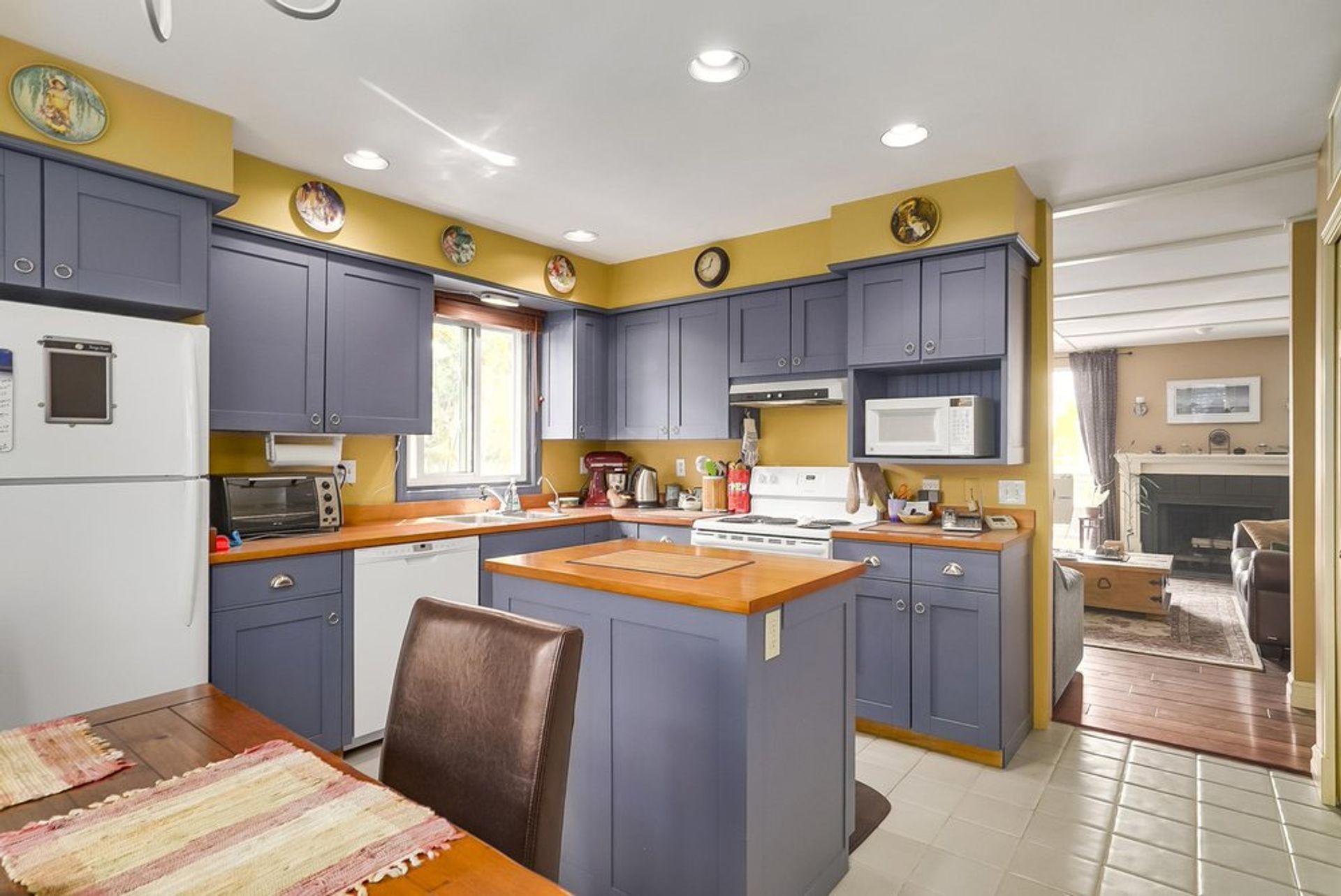 66351 at 223 Keith Road E, North Vancouver