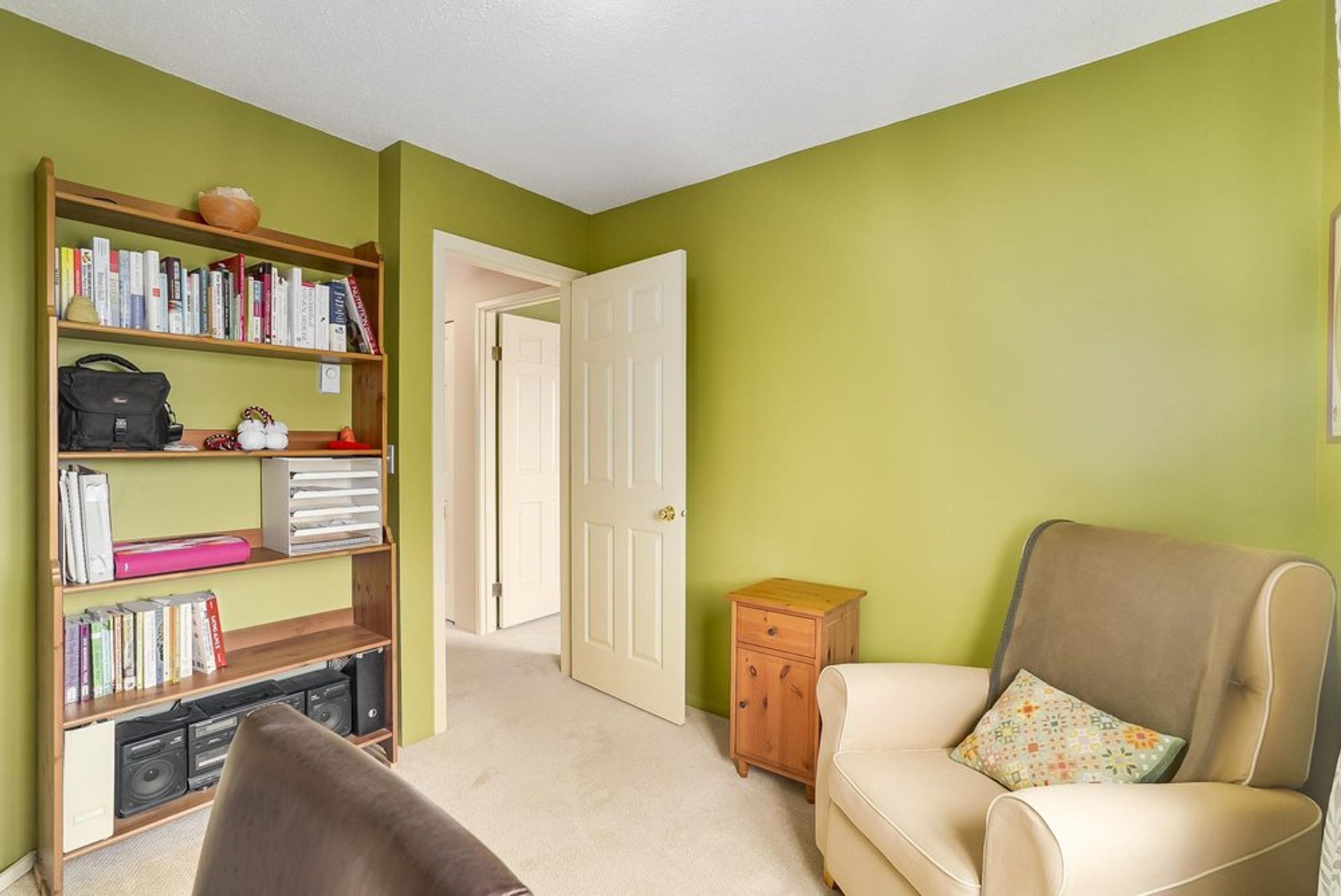 66384 at 223 Keith Road E, North Vancouver