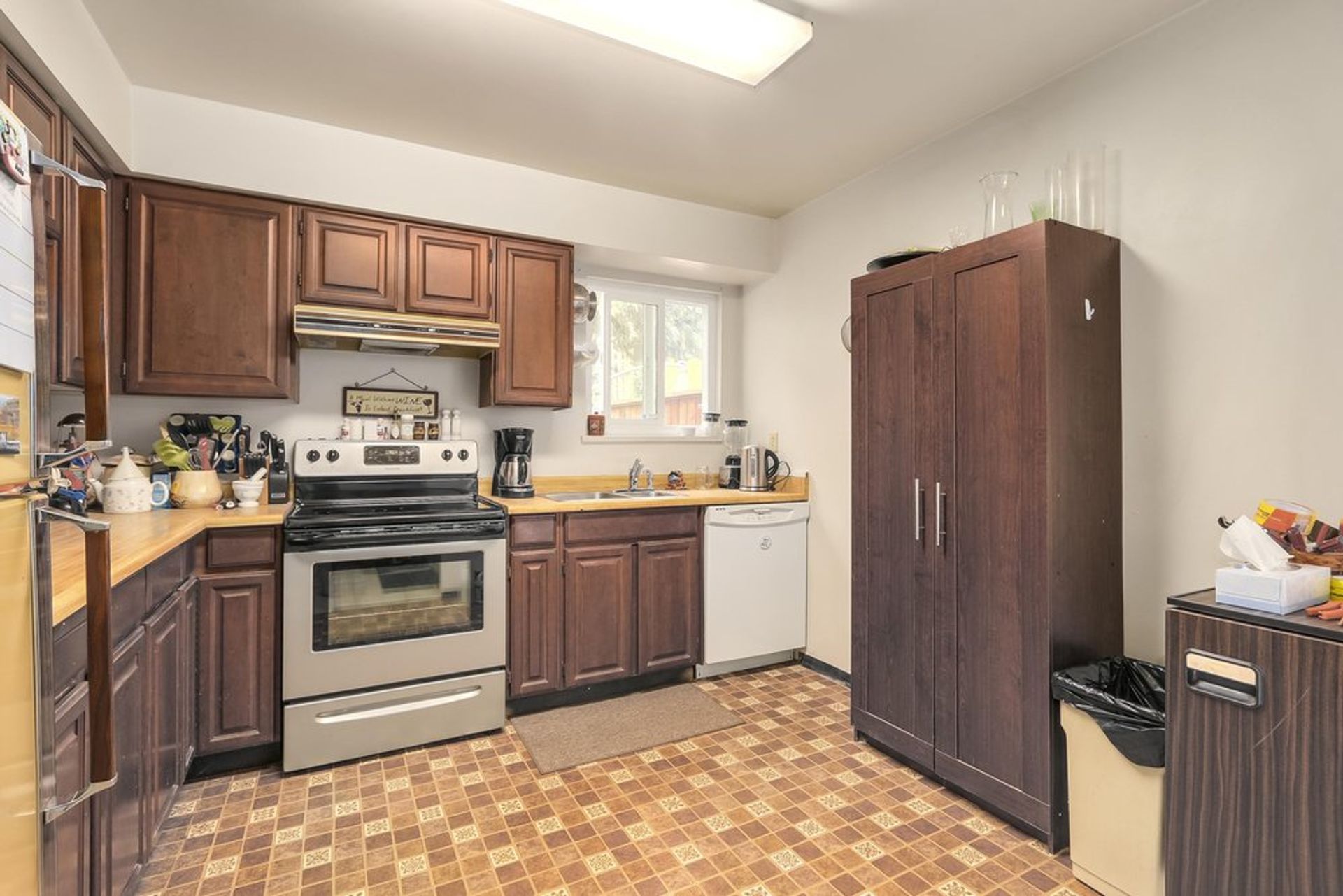 66453-1 at 1829 Rufus Drive, North Vancouver