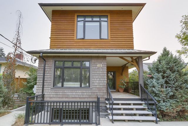 66647 at 425 16th Street E, North Vancouver