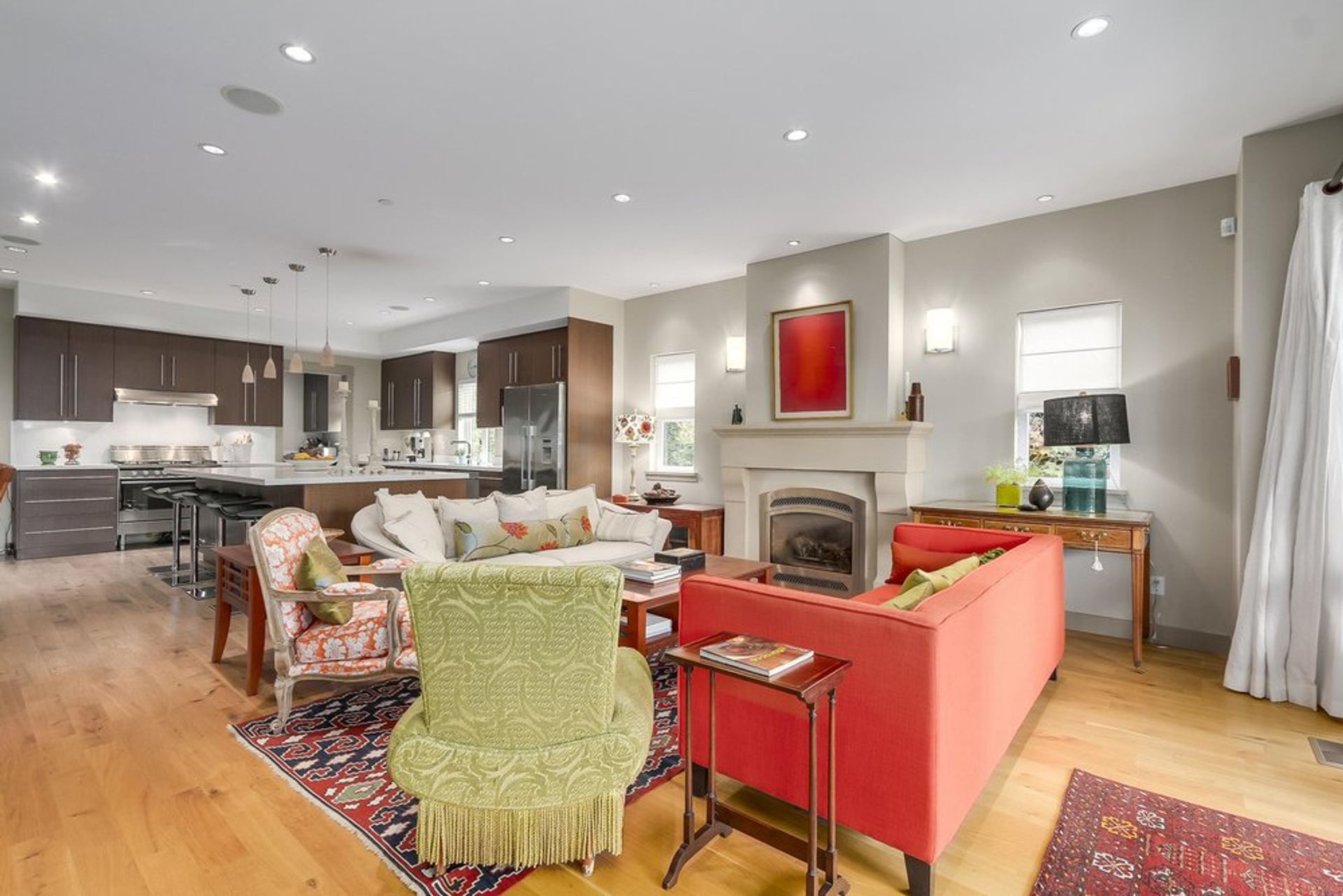 66662 at 425 16th Street E, North Vancouver