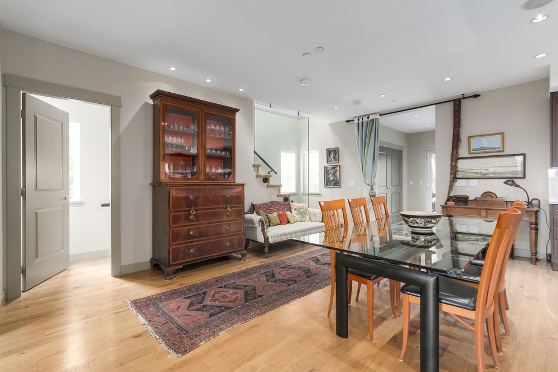 66668 at 425 16th Street E, North Vancouver