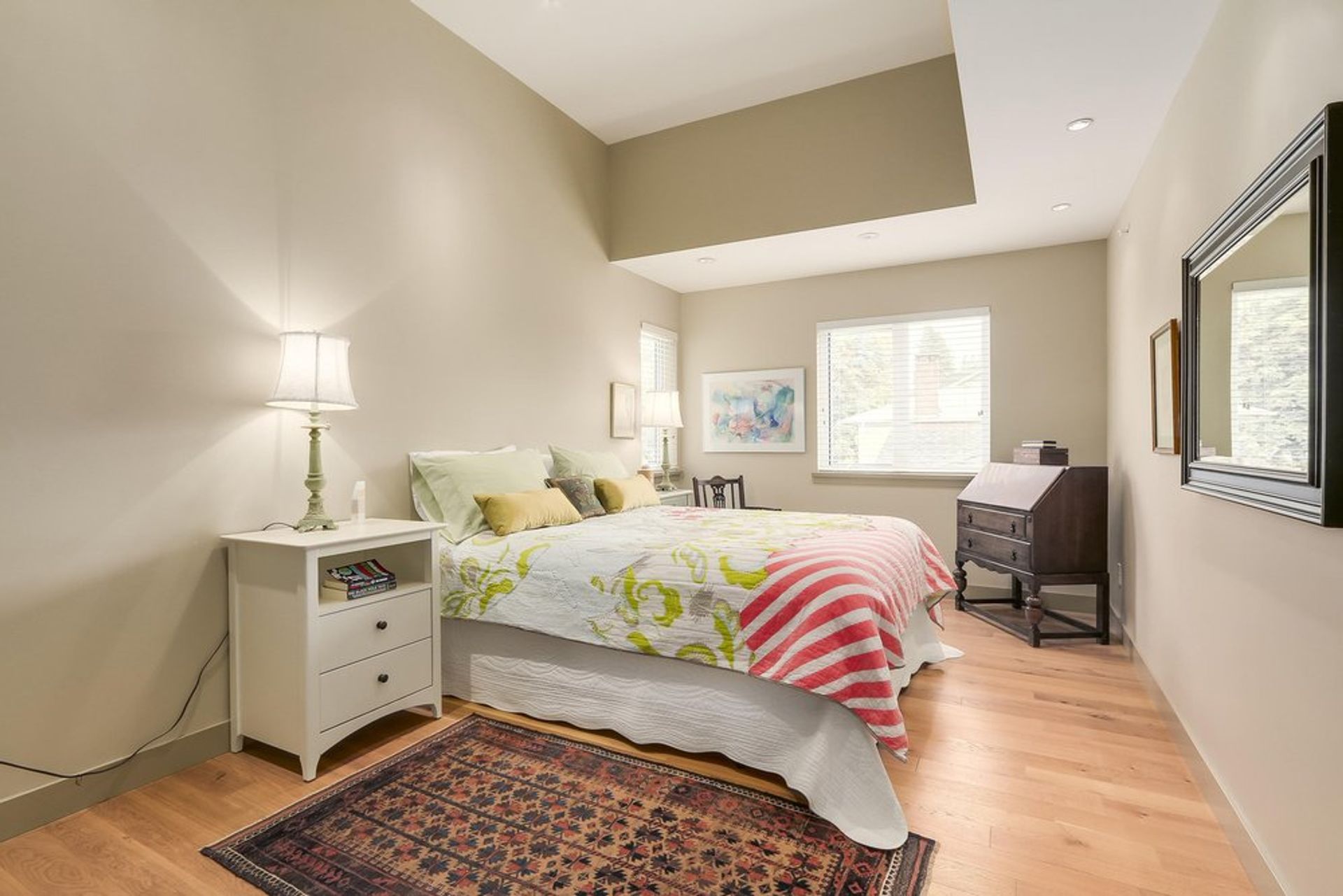 66701 at 425 16th Street E, North Vancouver