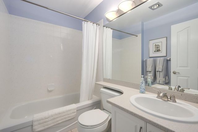 66798 at 4 - 1925 Indian River Crescent, North Vancouver