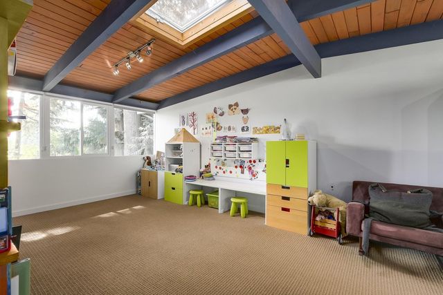 66864 at 547 W St. James Road, North Vancouver