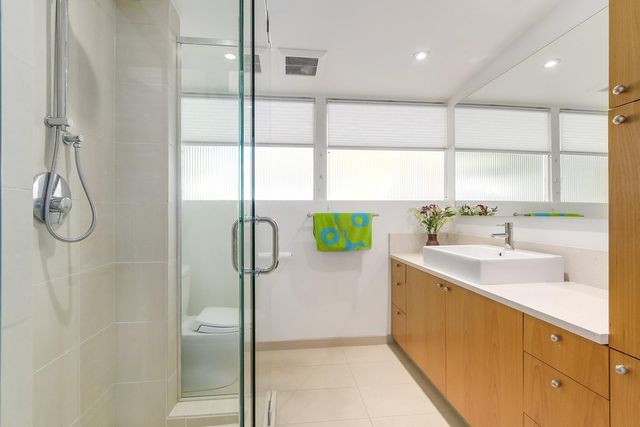 66872 at 547 W St. James Road, North Vancouver