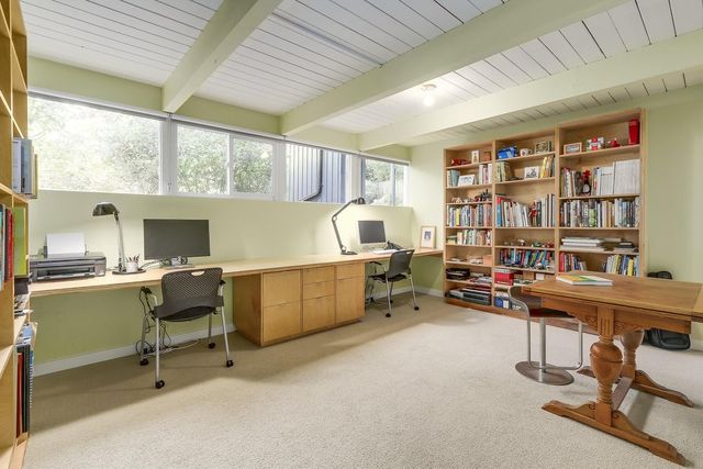 66881 at 547 W St. James Road, North Vancouver