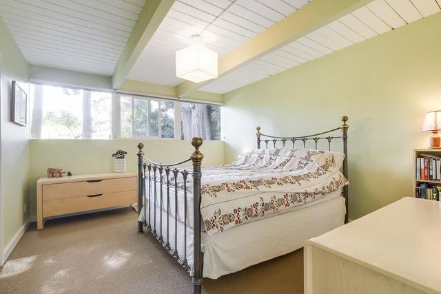 66894 at 547 W St. James Road, North Vancouver