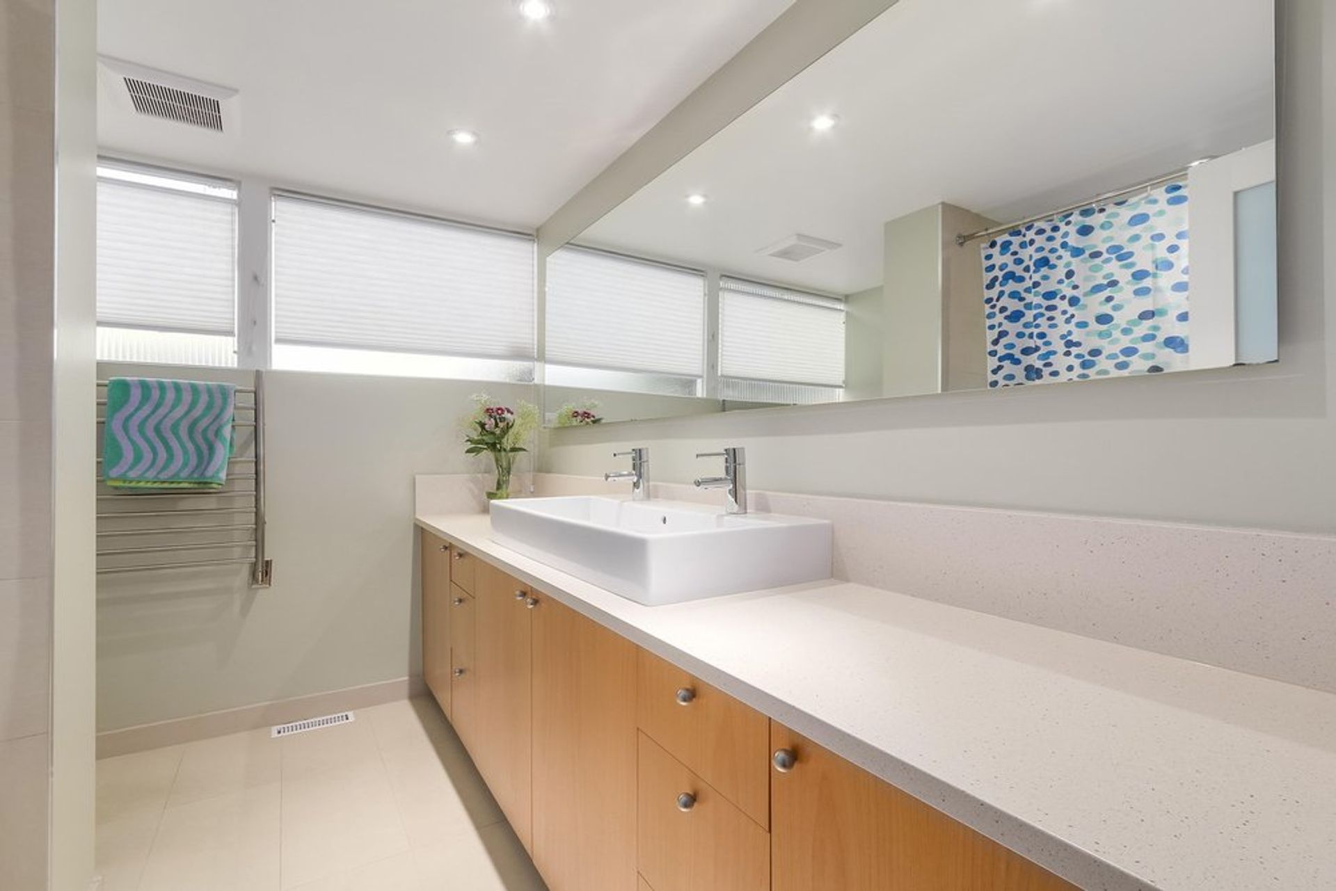 66888 at 547 W St. James Road, North Vancouver