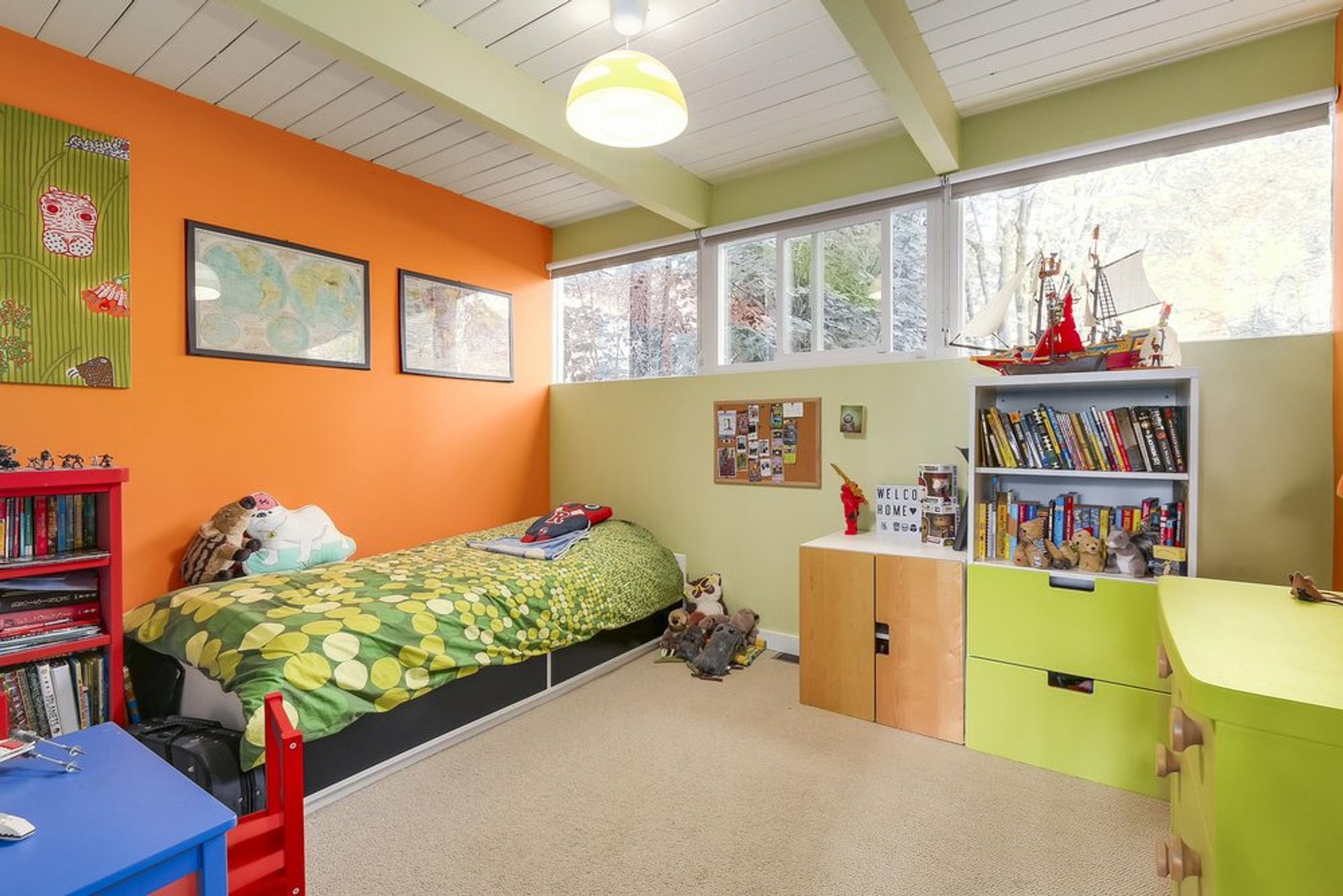 66891 at 547 W St. James Road, North Vancouver