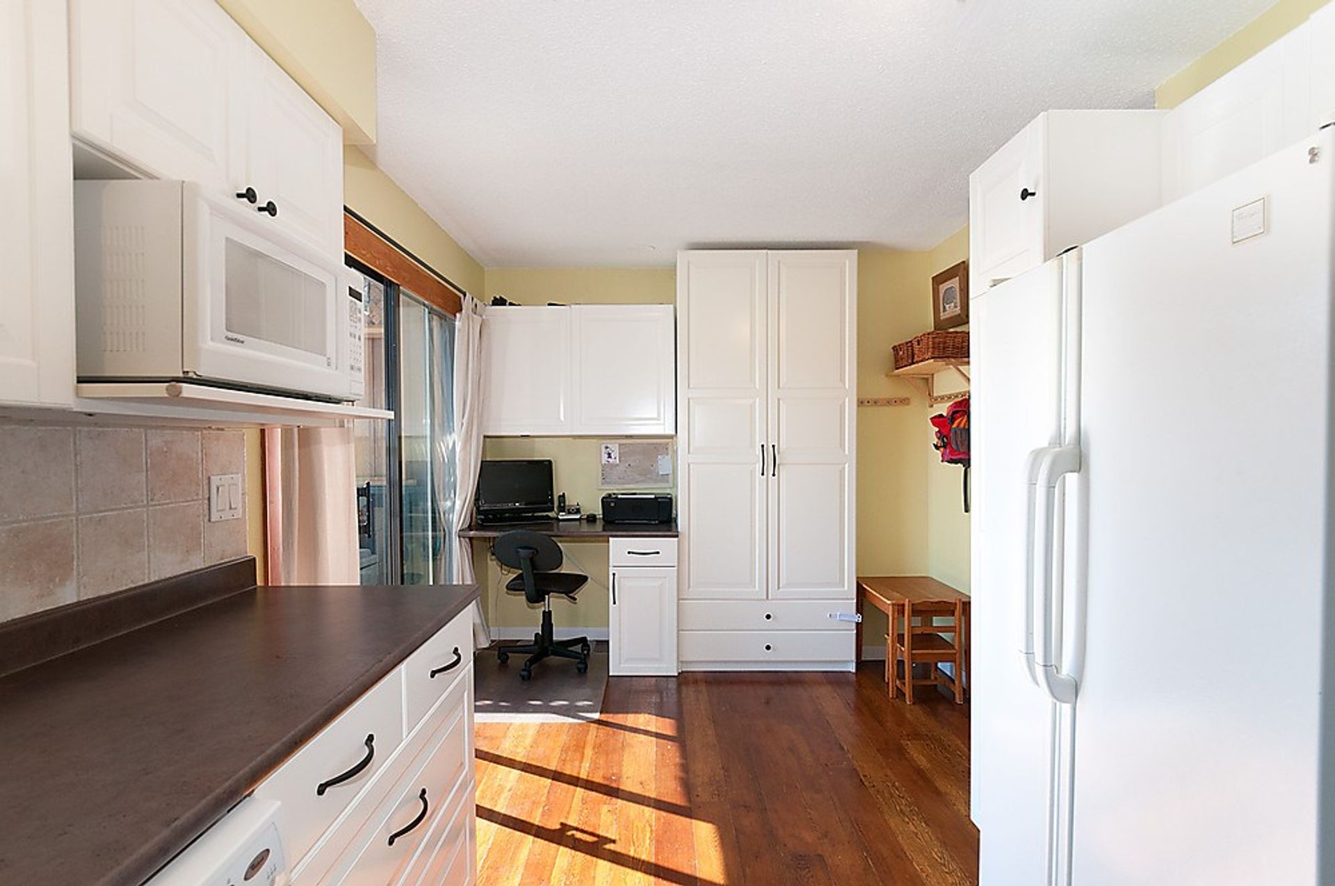 67031 at 1178 Deep Cove Road, North Vancouver