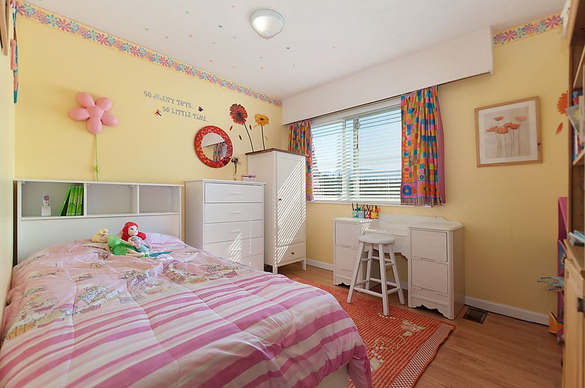 67040 at 1178 Deep Cove Road, North Vancouver