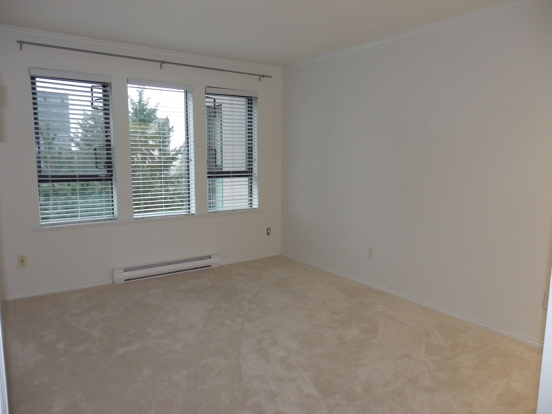 67217 at 408 - 175 10th Street E, North Vancouver