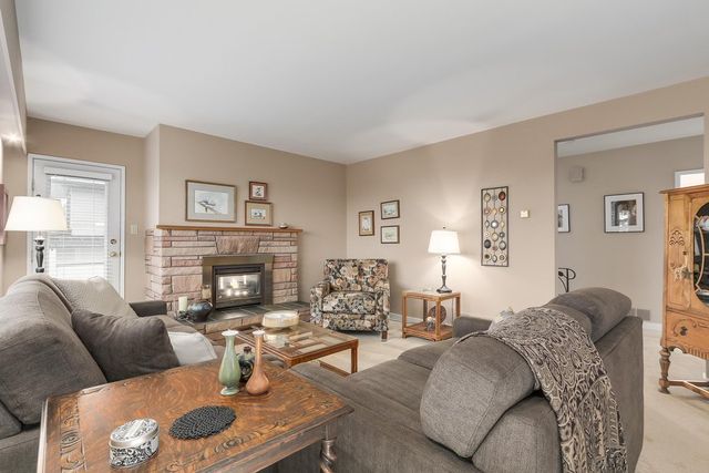 67262 at 916 Whitchurch Street, North Vancouver