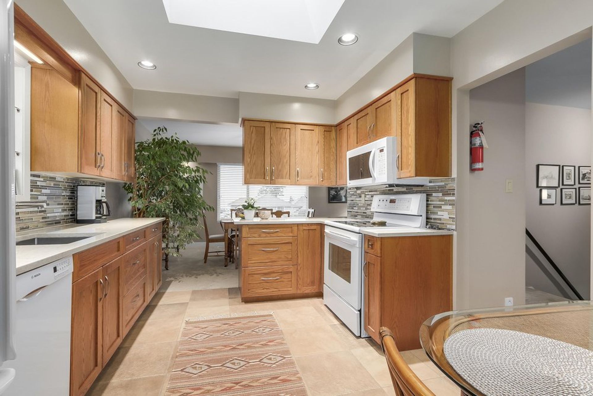 67277 at 916 Whitchurch Street, North Vancouver