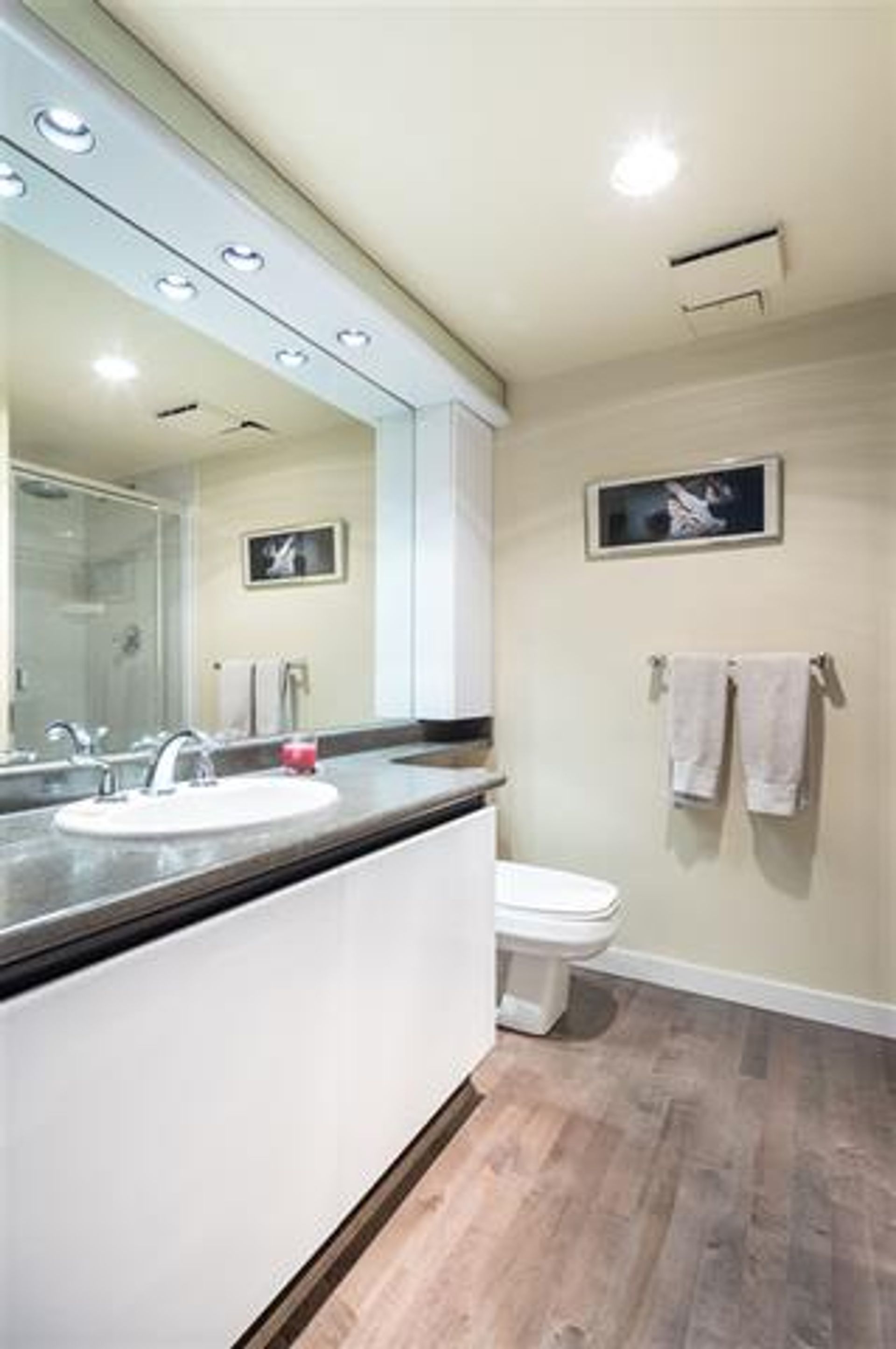 67401 at 1502 - 130 2nd Street E, North Vancouver