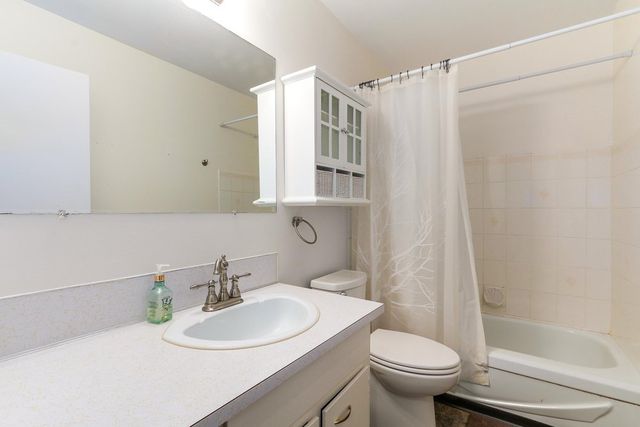 67601 at 2365 Mountain Highway, North Vancouver