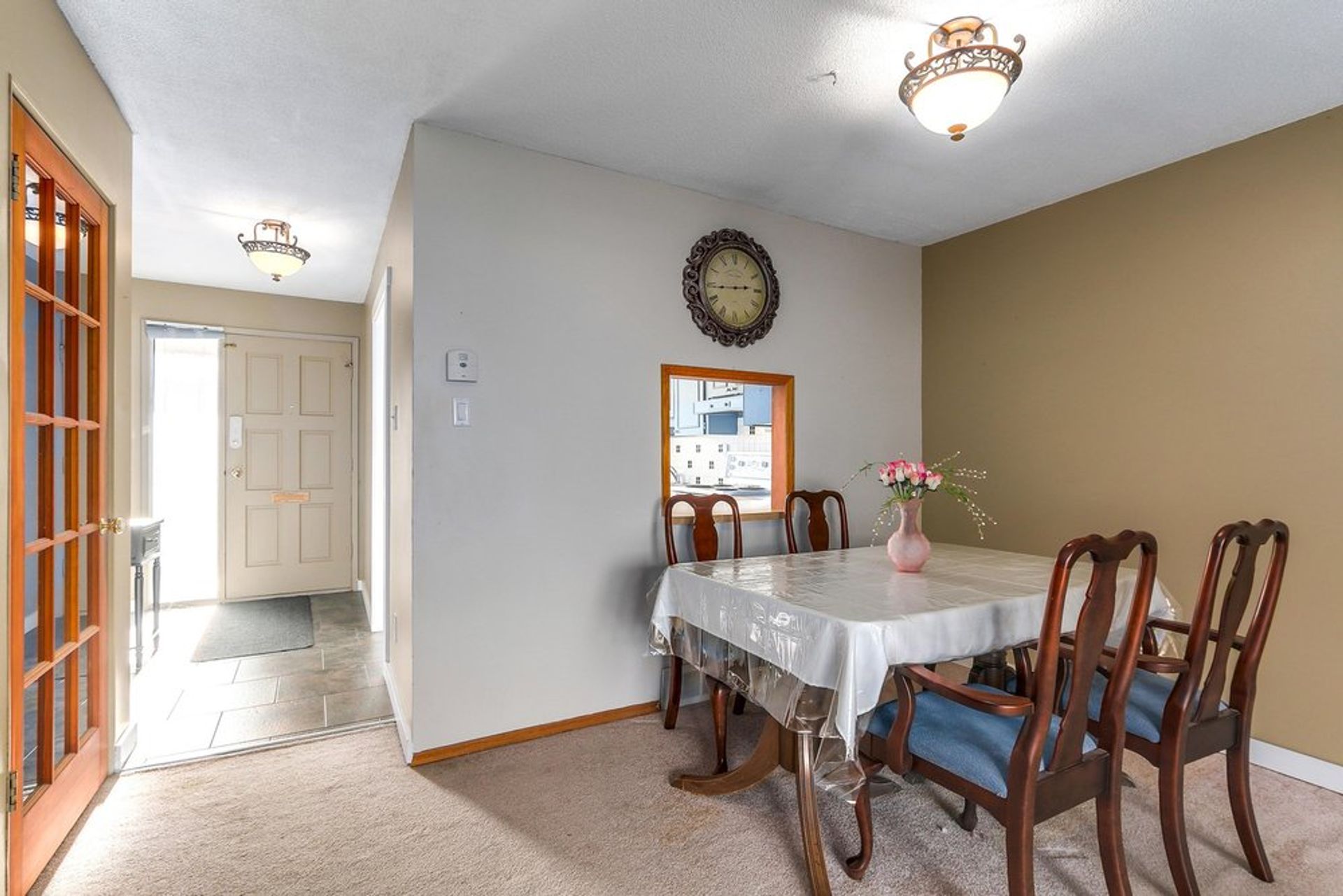 67577 at 2365 Mountain Highway, North Vancouver