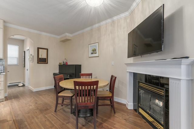 67668 at 3 - 1940 Chesterfield Avenue, North Vancouver