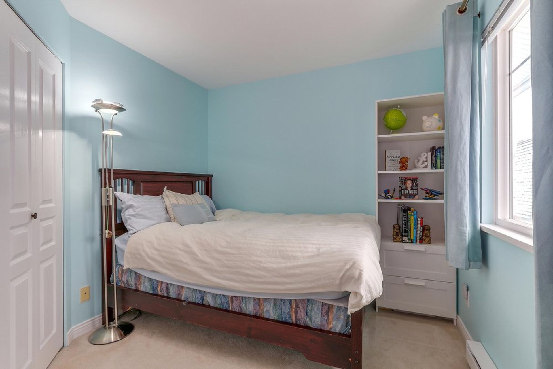 67698 at 3 - 1940 Chesterfield Avenue, North Vancouver