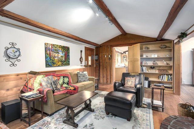 67822 at 2540 Boswell Avenue, North Vancouver