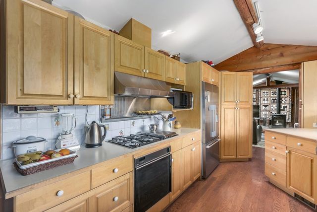 67834 at 2540 Boswell Avenue, North Vancouver