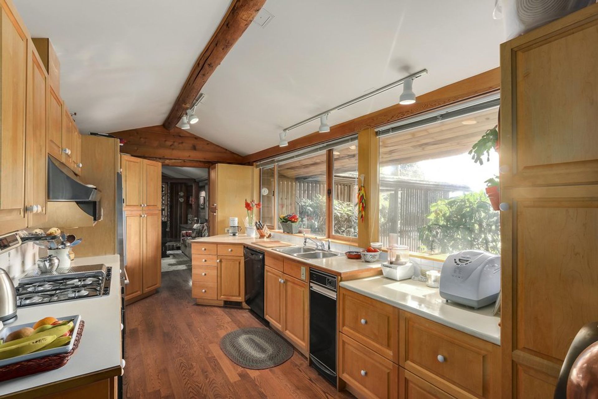 67837 at 2540 Boswell Avenue, North Vancouver